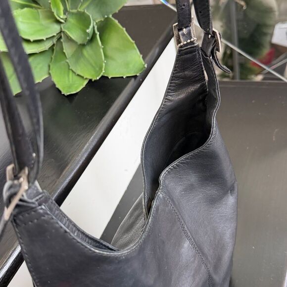 Genuine Leather Minimalist Shoulder Bag Soft Luxurious Adjustable Buckle Straps - Picture 11 of 12